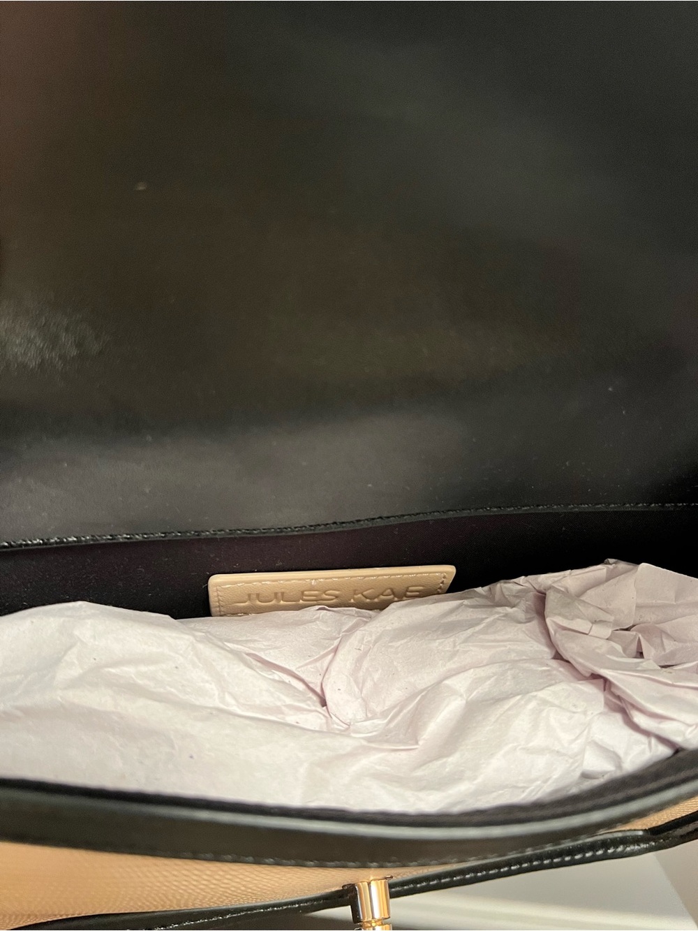 Chic Two-Tone Blush and Black Crossbody Bag with Gold Turn-Lock - Picture 7 of 11